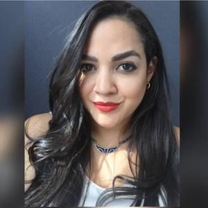 Meet your Posher, Adriana